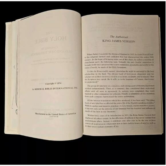 MEMORIAL EDITION HOLY BIBLE ILLUSTRATED NEW AMERICAN BIBLE, COPYRIGHT 1971 - Picture 8 of 11